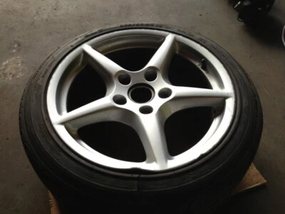Rueda trasera de 5 radios Porsche 911 18 x 10 987 Cayman Boxster doblada 997 362 140 #050 Foto 1 de 4