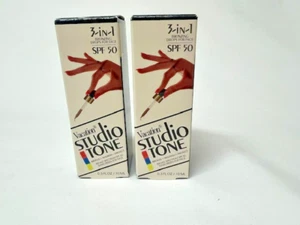 2X Vacation Studio Tone 3-in-1 Bräunungstropfen für Gesicht LSF 50 Reisegröße 0,3oz - Bild 1 von 2