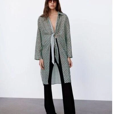 Camisa Zara Lissie Talla XL Manga Larga Túnica Natación Encubrimiento Plumero Retro Geo Estampado Foto 1 de 4