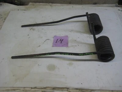 1997 Polaris Indy XCR 600 Snowmobile Pair Of Rear Suspension Springs Foto 1 de 2