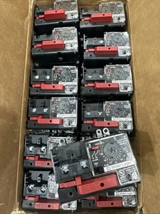 🔴RELÈ SOVRACCARICO STATO SOLIDO LOGICA MOTORE QUADRATO D 9065 SF020 A600 P300 AC 3PH!!️ - Foto 1 di 5