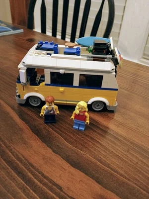 LEGO CREATOR: Sunshine Surfer Van (31079) 95% Complete - Image 1 of 4