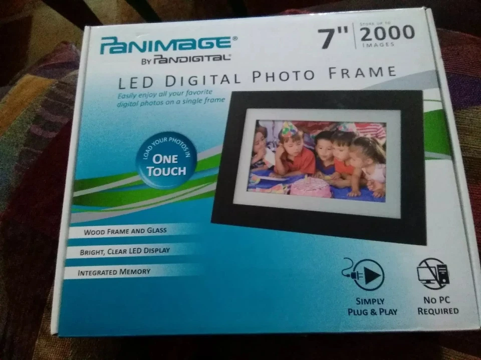 Panimage LED Digital Photo Frame 7" No PC needed NIB Wood, Glass Frame pi7002AWB - Image 1 of 1