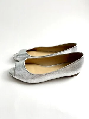 Womens Silver metalic leather Talbots flat peep toe shoe size 7 - Image 1 of 4