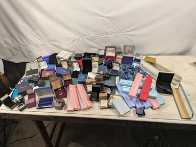 70+ Empty Jewellery Boxes & Bags Many Vintage Job Lot Bundle - Image 1 of 4