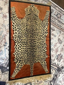 "Alfombra tejida vintage con motivo de leopardo 44"" X 25""" - Imagen 1 de 6