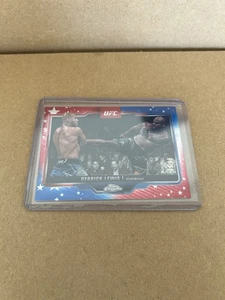2025 Topps Chrome UFC Red White & Blue Refractor Derrick Lewis 49/88 - Bild 1 von 2