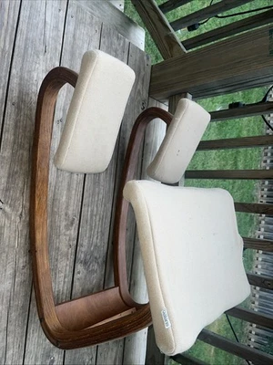 Taburete de postura para silla arrodillada vintage Balans usado Foto 1 de 4