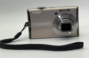 Nikon COOLPIX S620 16MP Compact Digital Camera Silver English Menu Japan - Picture 1 of 14