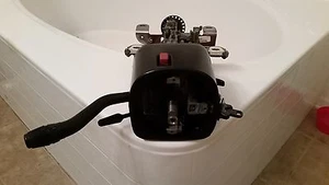 FORD F150 F250 F350 TILT STEERING COLUMN W MANUAL TRANSMISSION FLOOR SHIFT MT - Picture 1 of 8