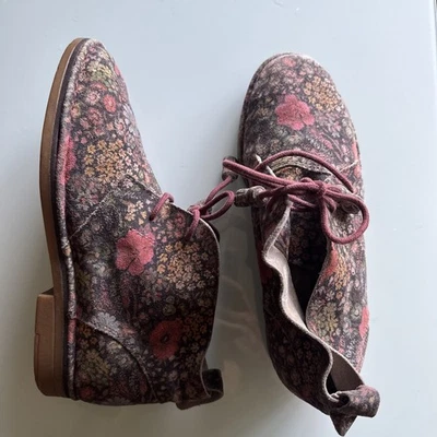 Hush Puppies Cyra Catelyn Suede Boots Shoes Women’s 8M Boho Floral Tassel Bootie - Image 1 of 4