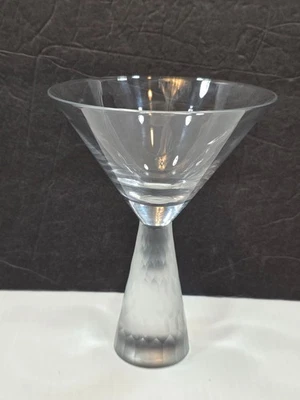 Vidrio Artland Prescott Martini transparente esmerilado con tallo de panal - Repuesto Foto 1 de 4