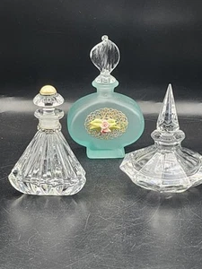 Juego de 3 hermosas botellas de perfume vintage. - Imagen 1 de 19