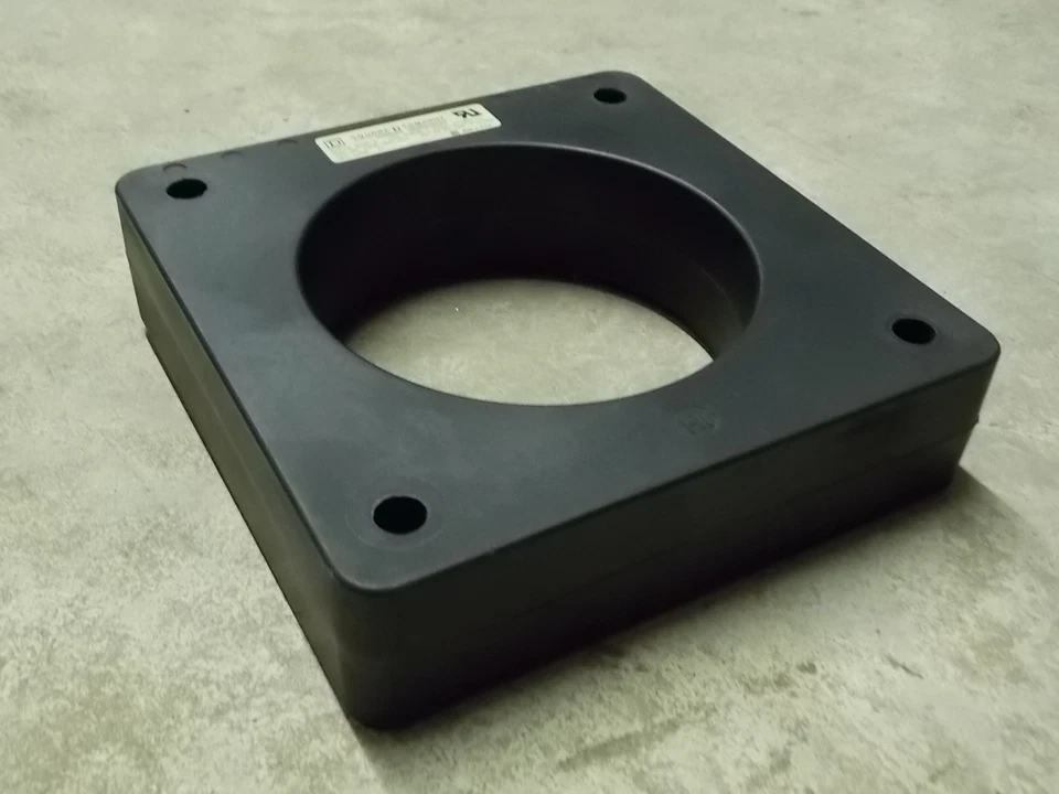 SQUARE D 120R-000-001 CURRENT TRANSFORMER RATIO 2620:5 25-400HZ 10KV 600V *XLNT* - Image 1 of 1