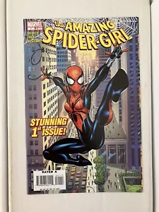 The Amazing Spider-Girl Ausgabe 1 - Bild 1 von 5