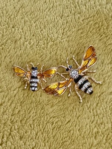 Enamel Crystal Two Bees Brooch; Honey Bee Brooch; Insect pin - Picture 1 of 5