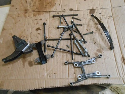 Honda Magna 700 VF 700 VF700C 1985 85 culata trasera pernos guía pocas millas Foto 1 de 2