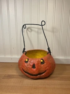 Cubo cubo calabaza naranja Jack-O-Lantern de papel maché vintage de Halloween - Imagen 1 de 9