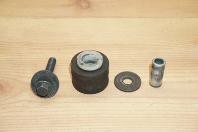 Yamaha XT250C XT250 XT 250C 250 C 2008 OEM apretador de rodillos de cadena perno de goma Foto 1 de 4