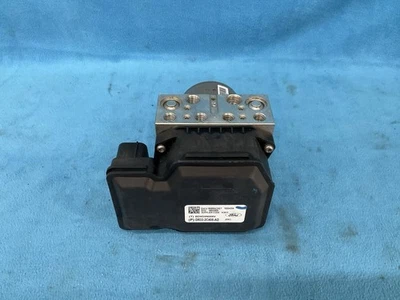 2013-2014 Ford Mustang GT ABS Brake Pump Control Module DR33-2C405-AD OEM - Image 1 of 4