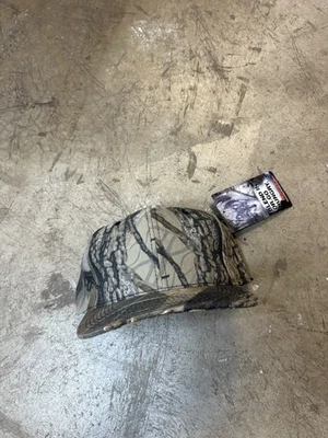 RealTree Hunting Camo Youngan Outdoor Cap SnapBack Hat New with Tags - Image 1 of 4