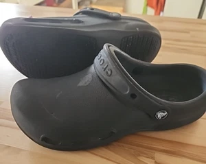 Crocs Slip Resistant Clogs Black Women's 8/9 Men's 10 Nursing Chef Work Solid - Picture 1 of 11