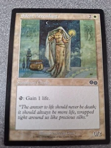 Magic the Gathering Card e700 Silent Attendant Urza's Saga Regular - Picture 1 of 1