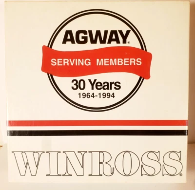 Camión y remolque Winross Agway 1994 diecast metal Mack. 30 Aniversario. ¡Nuevo! Foto 1 de 3