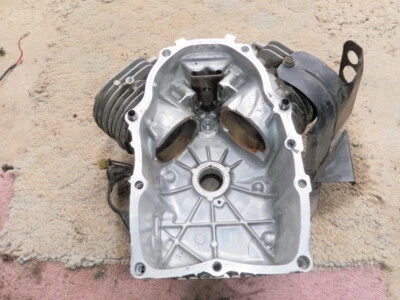 Block Briggs and Stratton Twin 351777 20 HP Vanguard - Image 1 of 4