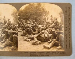 Stereoview Keystone German Prisoners Under Guard Of Rench Soldiers Allies (O) - Picture 1 of 4
