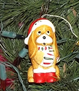 🎅🏽 1988 Perro Cachorro Perro Ornamento Casa de Lloyd Cerámica ADORNO DE NAVIDAD - Imagen 1 de 2