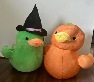 Halloween Jumbo Naranja Calabaza y Bruja Verde Goma Pato Peluche 23 en Juego de 2 - Imagen 1 de 9