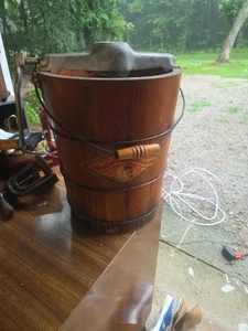 WHITE MOUNTAIN 4 QT. HAND CRANK TRIPLE MOTION ICE CREAM MAKER FREEZER SEE PHOTO - Picture 1 of 24
