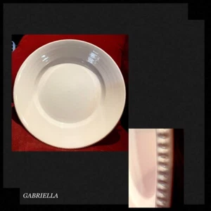 Pottery Barn GABRIELLA XLG 11,5 SPEISETELLER weiß eingerückter Rand Portugal (3) - Bild 1 von 5
