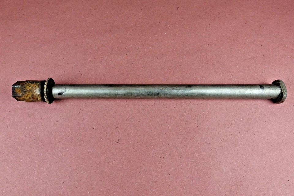 Yamaha YZF R6 YZFR6 2003 2004 2005 R6S 2006-2009 BRAZO OSCILANTE EJE RUEDA PIVOTE PERNO Foto 1 de 3