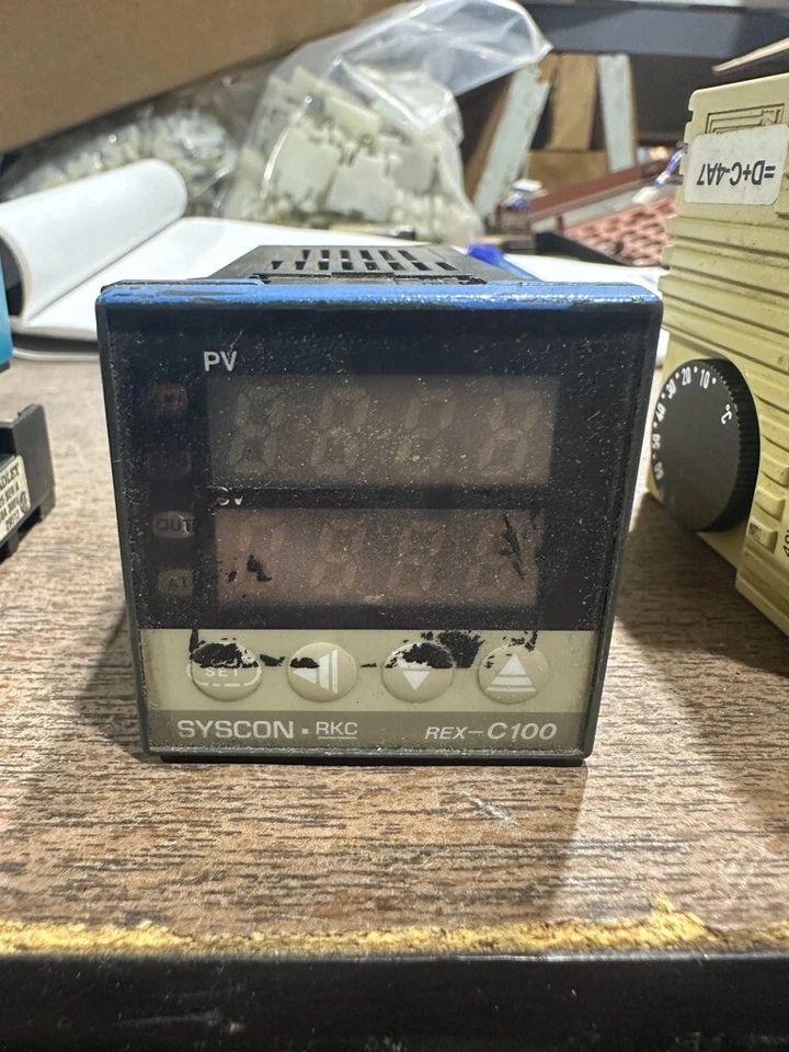 SYSCON RKC REX C100 FJA3-M*AN Temperature Controller  W83 - Image 1 of 1