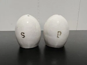 Egg Salt and Pepper Shakers White Ceramic Vtg Egg Shaped Kitschy - Picture 1 of 4