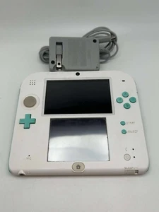 Nintendo 2DS Sea Green White Green Console + Charger And Stylus TESTED - Picture 1 of 3