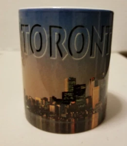 VINTAGE Coffee Mug - Toronto Skyline - Picture 1 of 3