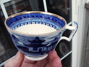 1820 Chinese Export Nanking Gilt Decorated Flow Blue Transferware HANDLE TEA CUP