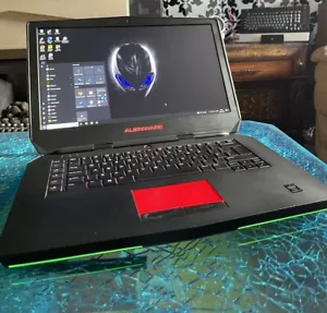 Alienware 15” R2 i7 16GB RAM 256GB SSD GTX 980M Gaming laptop - Picture 1 of 12