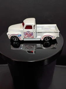 Hot Wheels • '52 Chevy Truck "Hot Wheels Hot Rod Shop" - Picture 1 of 4