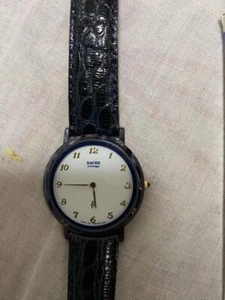 Reloj Pulsera Orient Hombre Blanco Redondo Negro Cuarzo Japón A 500202 - Imagen 1 de 4