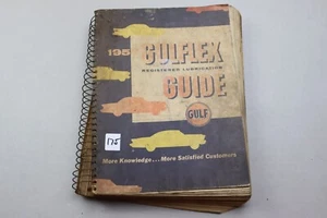 1957 GULFLEX REGISTERED LUBRICATION GUIDE, GULF OIL COMPANY BOOK - Picture 1 of 2