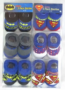 DC Comics Batman/Superman Säugling Kleinkind Stiefeletten 3er-Pack 0-12 Monate NEU UND VERPACKT Sie wählen - Bild 1 von 9