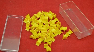 Vintage Original 1975 Parker Brother Risk BoardGame Yellow Piece Part Lot w case - Изображение 1 из 2