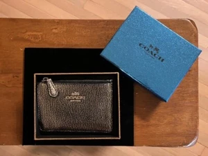 Coach Gold Leather Coin Purse . Key Ring Card Wallet NWT $50 - Picture 1 of 3