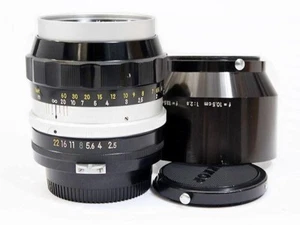 Nikon Nikkor-P Auto 10.5cm F2.5 Pre-Ai Telephoto Lens with Hood Nippon Kogaku - Picture 1 of 4