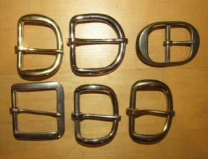 Lotto 6 fibbie per cintura pistola - Foto 1 di 1