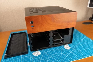 DIY NAS: 2026 Edition-N355 CPU/32GB RAM/2x1TB NVMe/2x128 GB SSD/6x3.5" Bay/10GbE - Picture 1 of 12